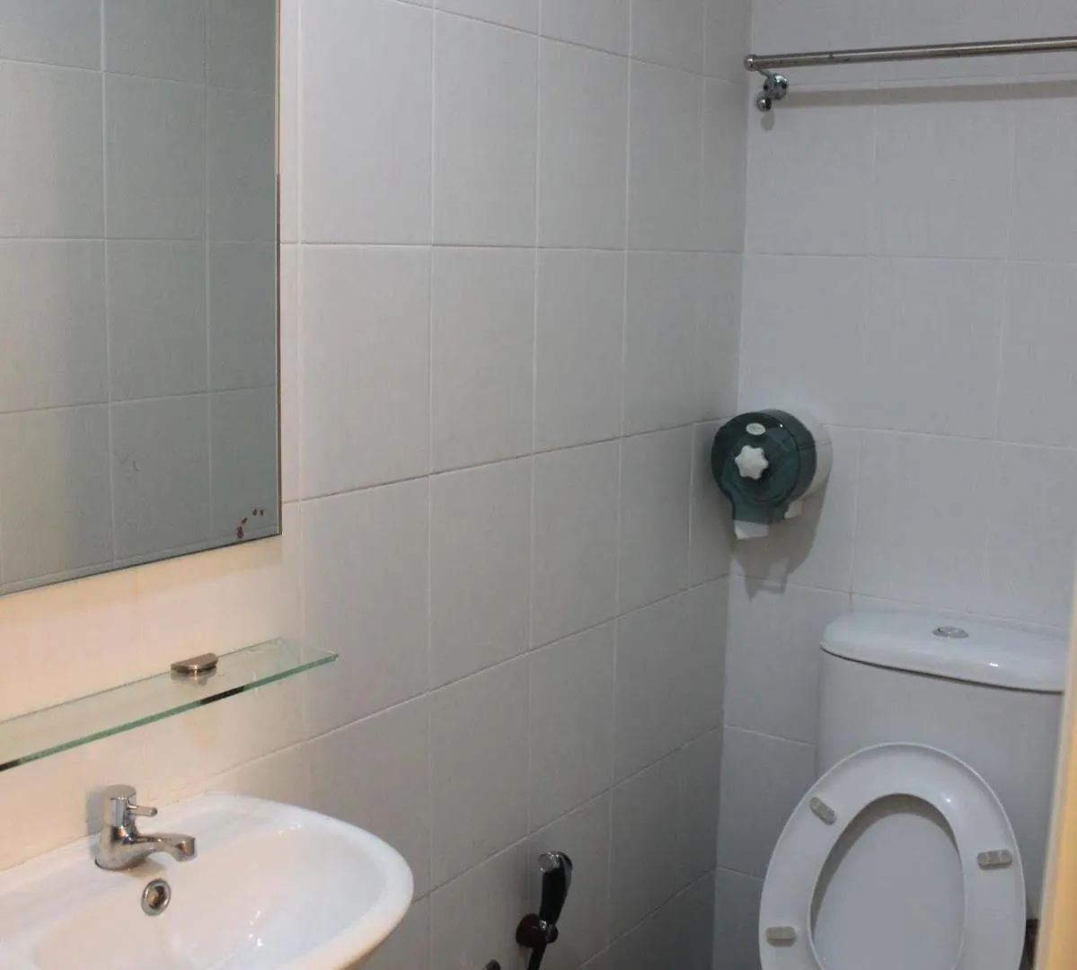 Apple 1 Hotel Budget Gelugor